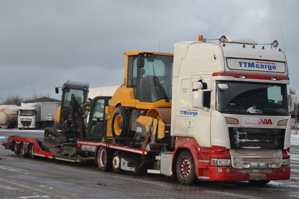 Jalur Ekspedisi Murah Jakarta Surabaya